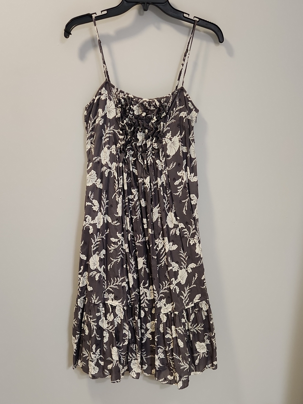 GAP Gray Floral Ruffle Sundress Size 10 Summer Chic Y2K
